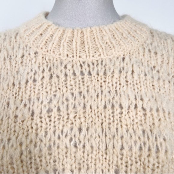 Aritzia Cream Knit Sweater - Picture 7 of 14